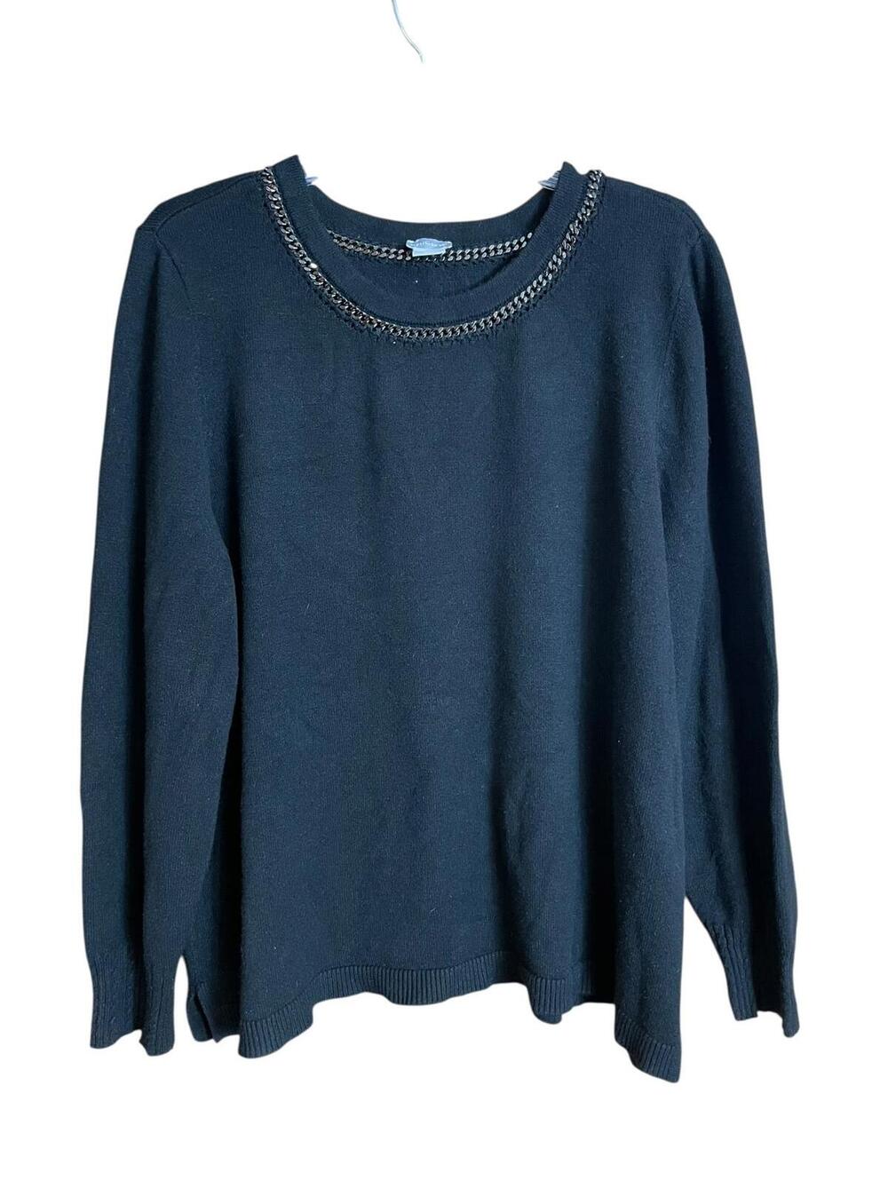 Chico’s black crewneck sweater with a silver-tone chain embellishment XXL
